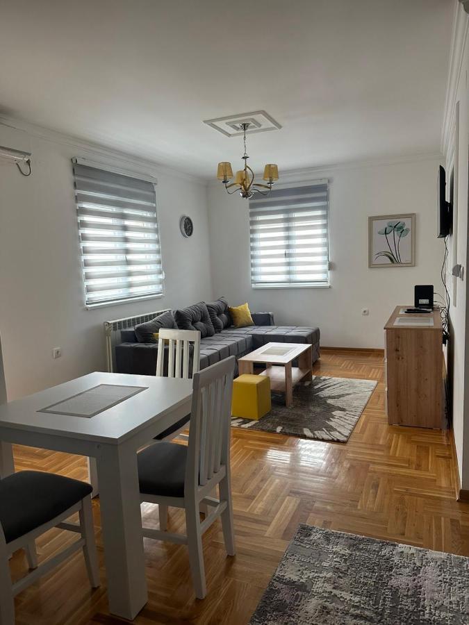 Port 2 Apartment Belgrade Exterior photo